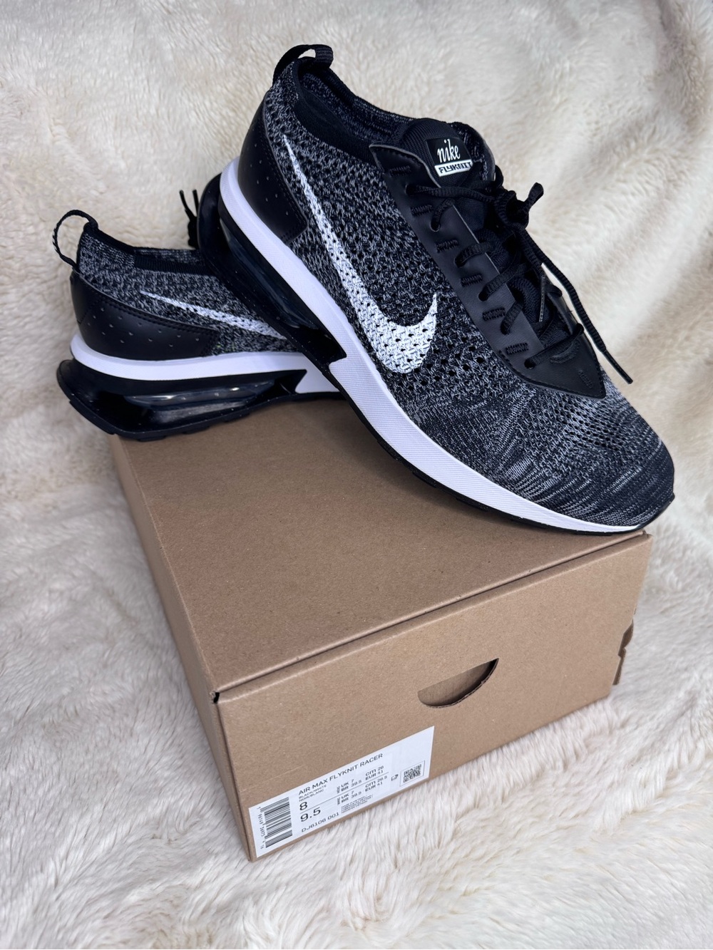 NWB- Nike Flyknit Air Max Trainers- men’s size 8 women’s 9.5